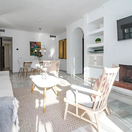 Stunning 2 Bedroom In Aldea Blanca Appartamento *
