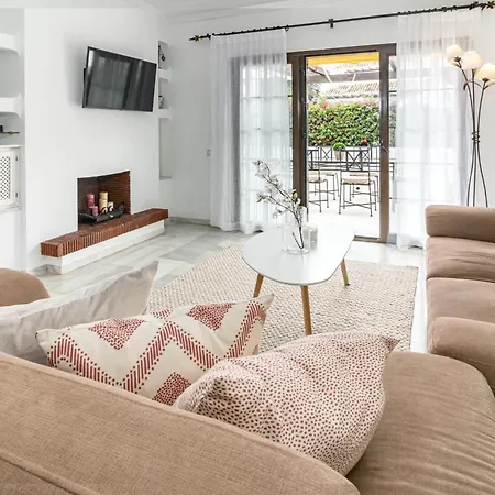 Διαμέρισμα Stunning 2 Bedroom In Aldea Blanca Μαρμπέλλα