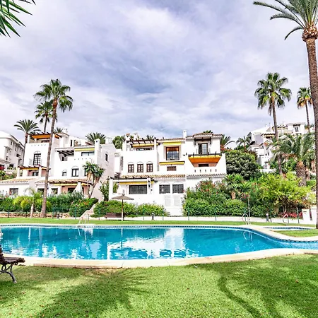 Stunning 2 Bedroom In Aldea Blanca 马尔韦利亚