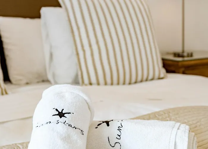 Stunning 2 Bedroom In Aldea Blanca 마르베야