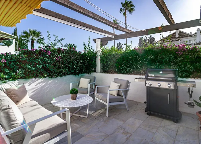 Stunning 2 Bedroom In Aldea Blanca 아파트 마르베야