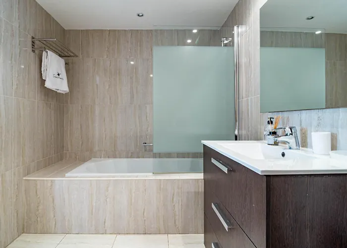 아파트 Stunning 2 Bedroom In Aldea Blanca 마르베야
