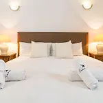 Apartment Stunning 2 Bedroom In Aldea Blanca
