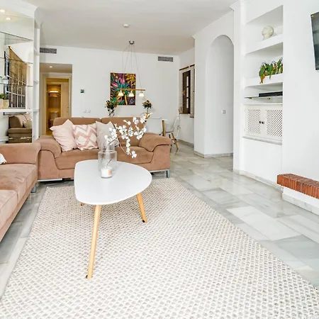 Stunning 2 Bedroom In Aldea Blanca מארבלה