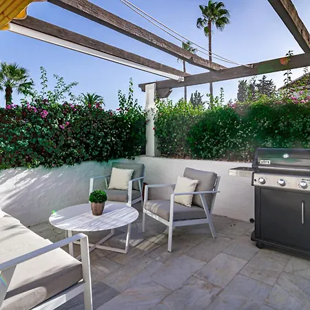 Stunning 2 Bedroom In Aldea Blanca דירה מארבלה